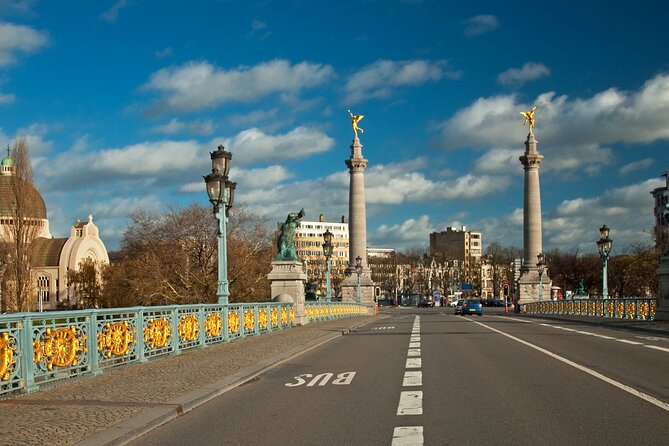 Liege Scavenger Hunt and Best Landmarks Self-Guided Tour - Key Points