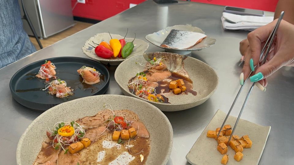 Lima: Gourmet Peruvian Cooking Class and Wine Tasting - Key Points