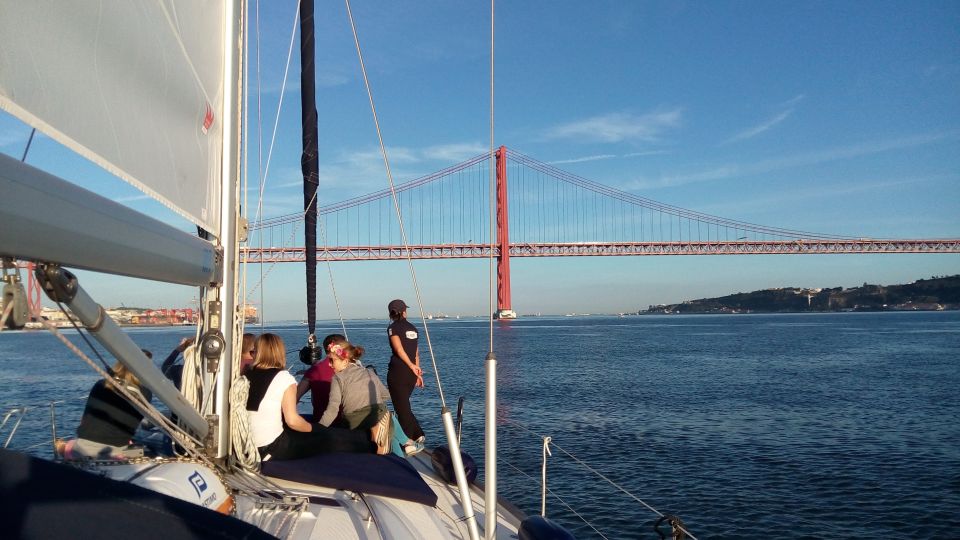 Lisbon: 2-Hour Sailing Yacht Cruise & Guided Tour W/2 Drinks - Key Points