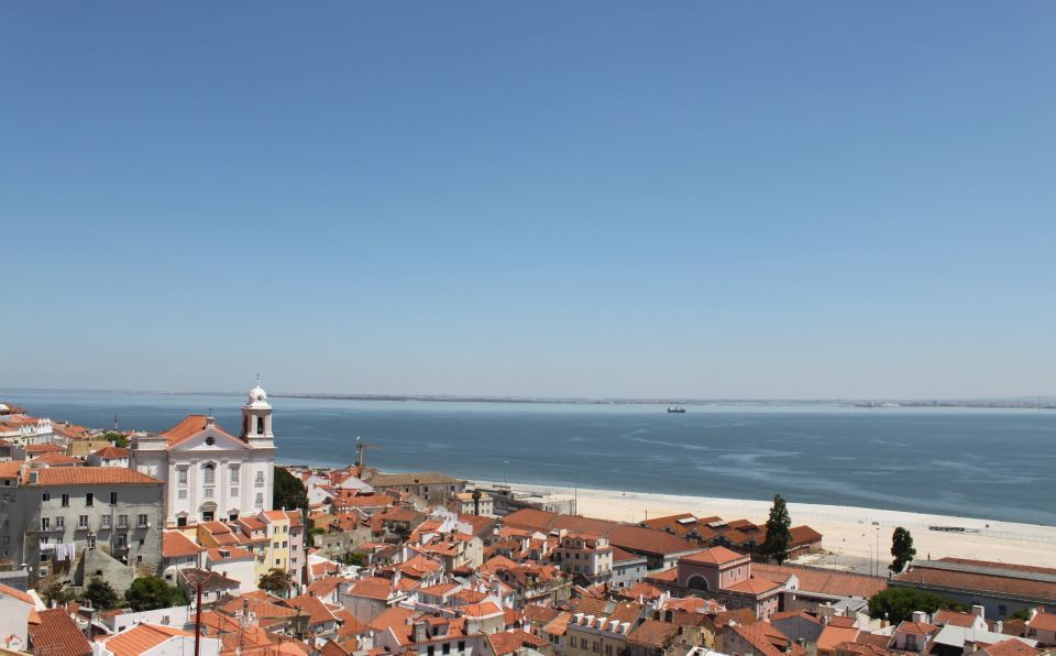 Lisbon: 2-Hour Walking Tour Shore Excursion - Key Points