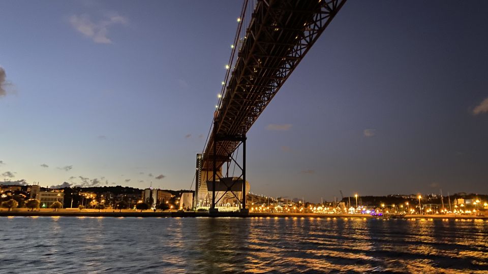 Lisbon: Luxury Sailboat Cruise at Night - Key Points