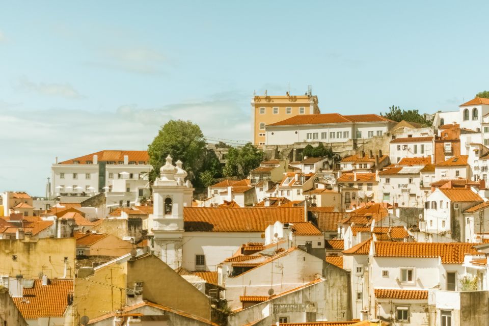 Lisbon Photography Walk With a Local - Key Points