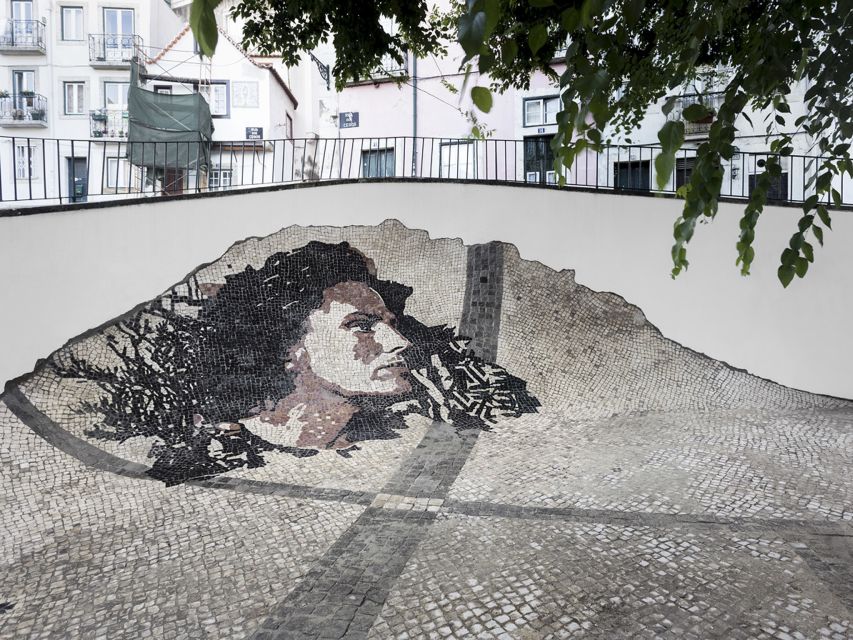 Lisbon: Urban Art Tour - Key Points