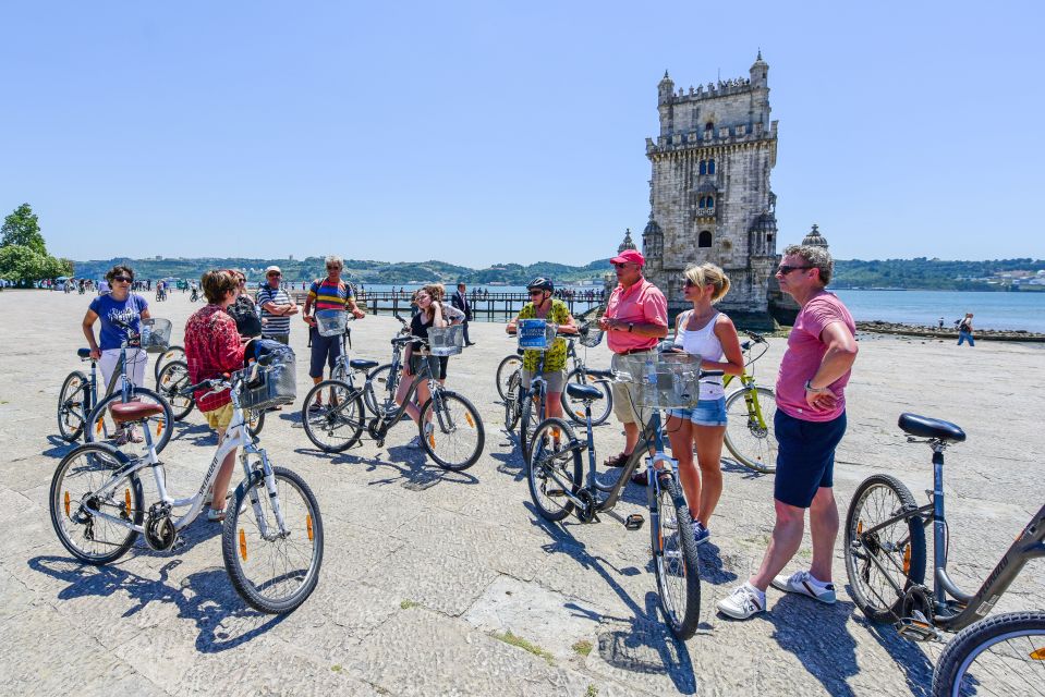 Lissabon: Riverside Light Bicycle Tour in Het Nederlands - Key Points