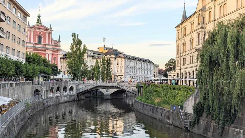 Ljubljana: Romantic Old Town Self-guided Discovery Tour - Key Points