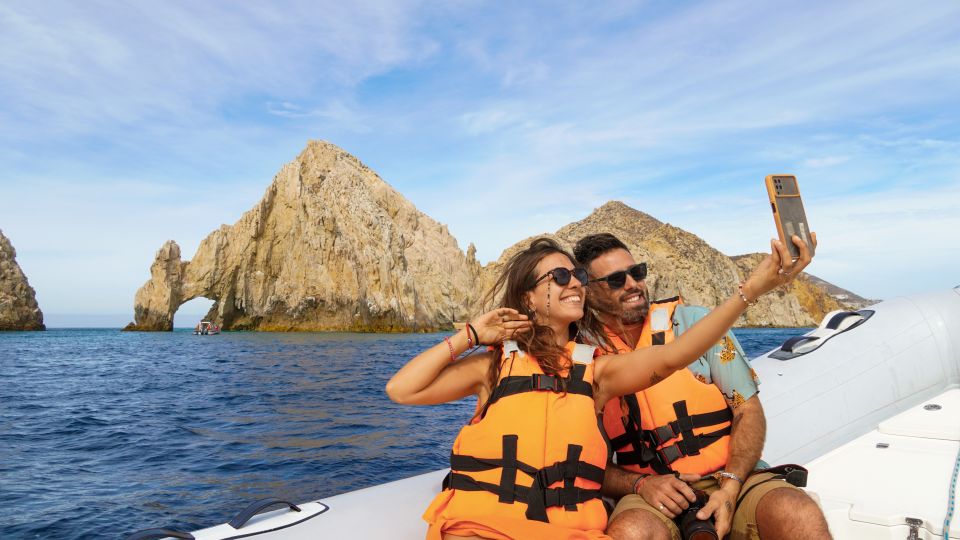 Los Cabos Famous Arch Cruise, City Tour and Lunch - Key Points