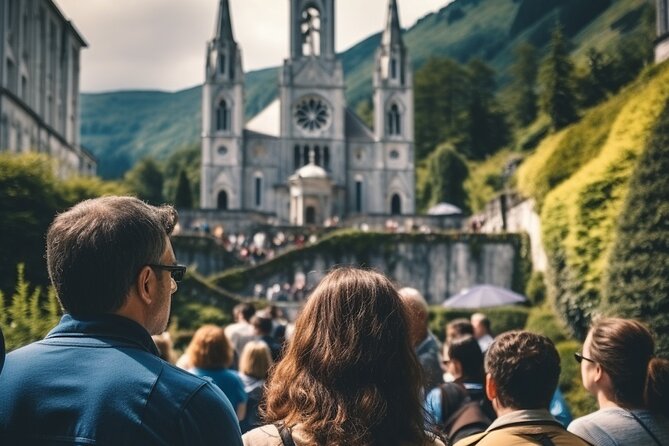 Lourdes, Guided Walking Tour in the Sanctuary - Key Points