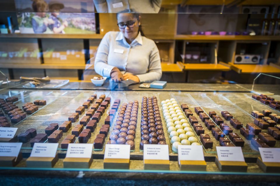 Lucerne: Chocolate Tasting With Lake Trip and City Tour - Key Points