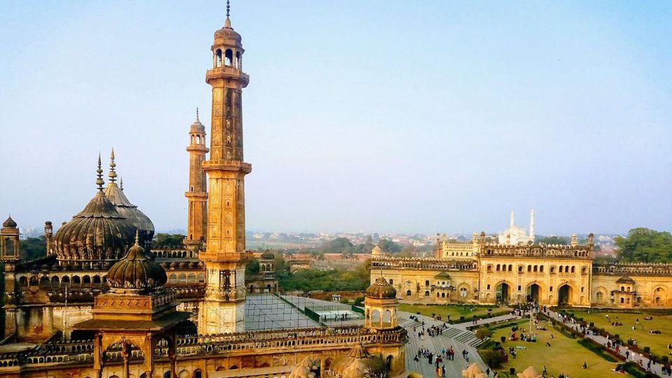 Lucknow: Chota Imambara and Buddha Park Customized Tour - Key Points