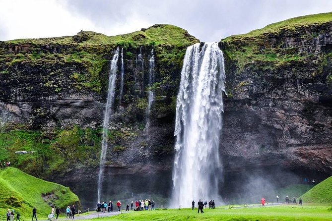 Luxury 6-Day Private Tour of ICELAND - Key Points