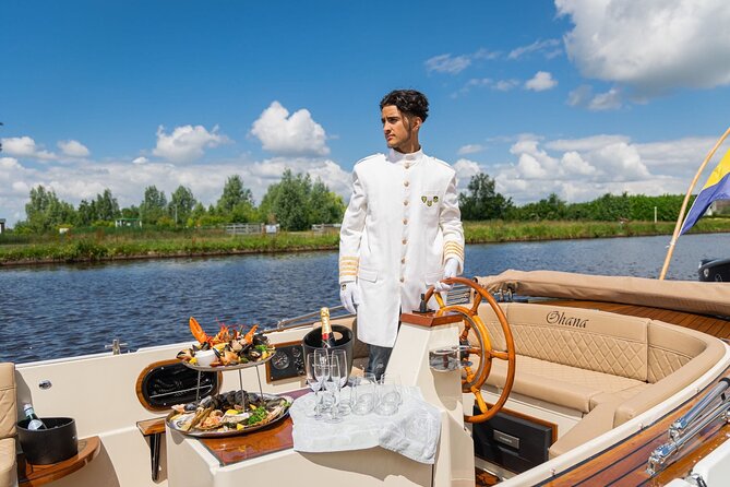 Luxury VIP Private Sightseeing Tour to Giethoorn From Amsterdam - Key Points