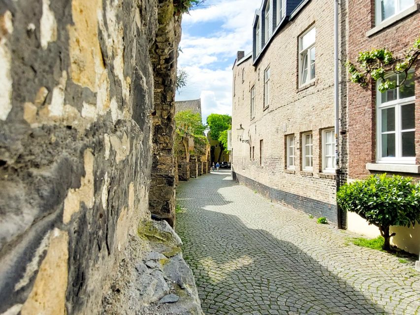 Maastricht: City Exploration Smartphone Game - Key Points