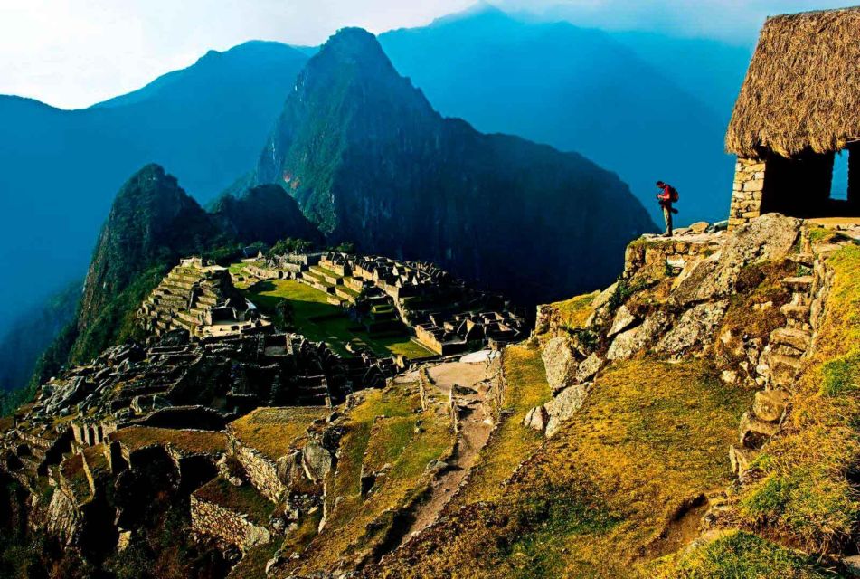 Machu Picchu Sacred Valley Tour 2 Days - Key Points