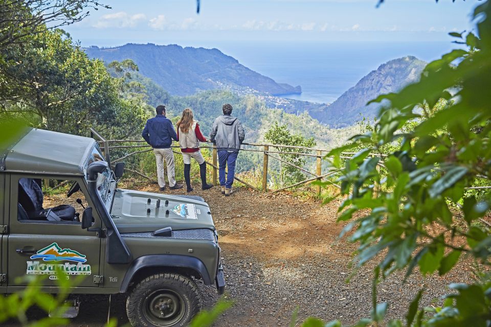 Madeira: Pico Arieiro Sunrise Private Jeep Tour - Key Points