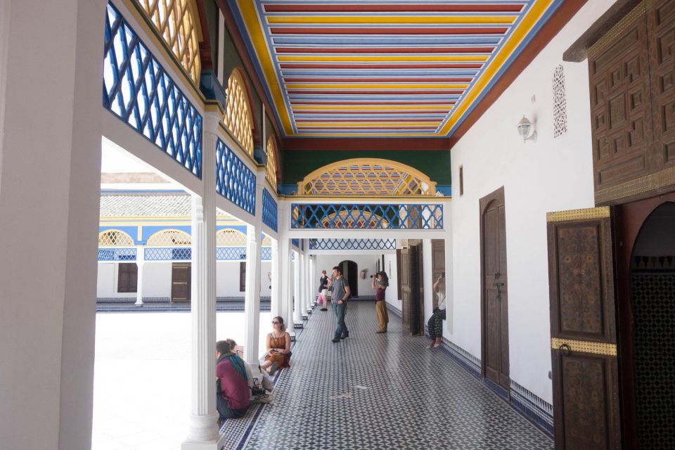Marrakech: Bahia Palace, Saadian Tombs, and Medina Tour - Key Points