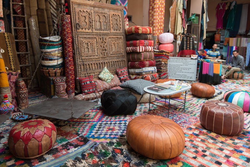 Marrakech Unveiled: Historical Monument & Lively Medina Tour - Key Points