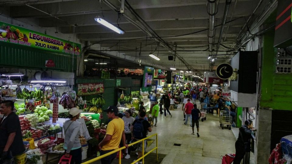 Medellín: Exotic Fruits and Explore the Local Markets - Key Points