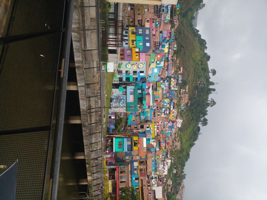 Medellin: New Manrique Neighborhood Tour, Commune 3 Constellations - Key Points