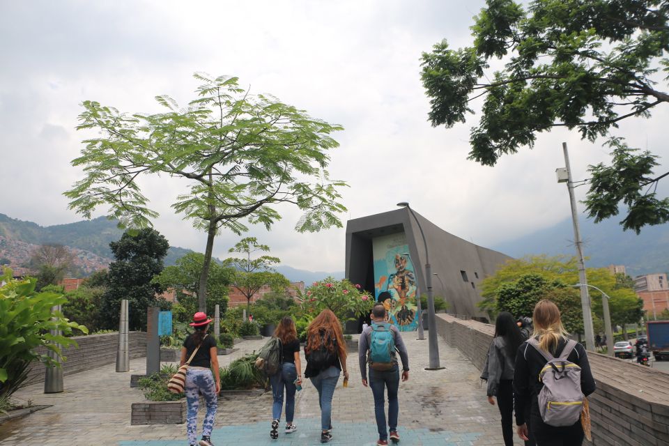 Medellin: Violence History & Memory Museum Educational Tour - Key Points
