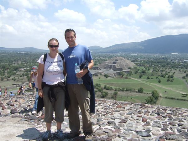 Mexico City Full-Day Teotihuacan Pyramids and Temples Tour - Key Points