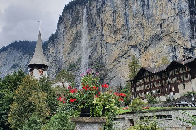 Mountain Majesty: Small Group Tour to Lauterbrunnen and Mürren - Key Points