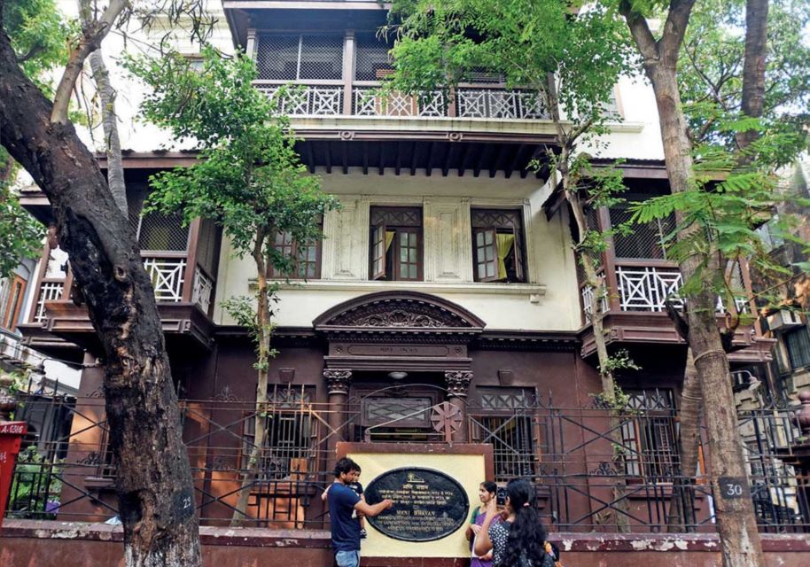 Mumbai: Malabar District, Scavenger Hunt & Self-Guided Tour - Key Points