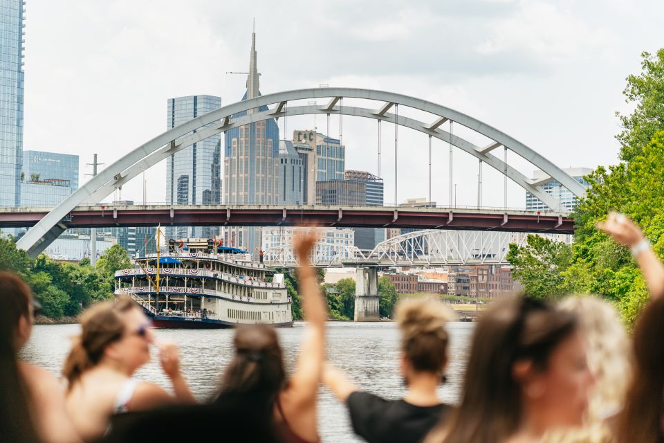 Nashville: Pontoon Party Cruise With a Captain - Key Points
