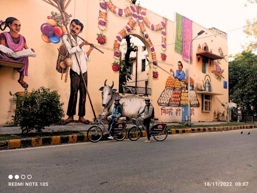 New Delhi: Lodhi Art District Cycling Tour With Breakfast - Key Points