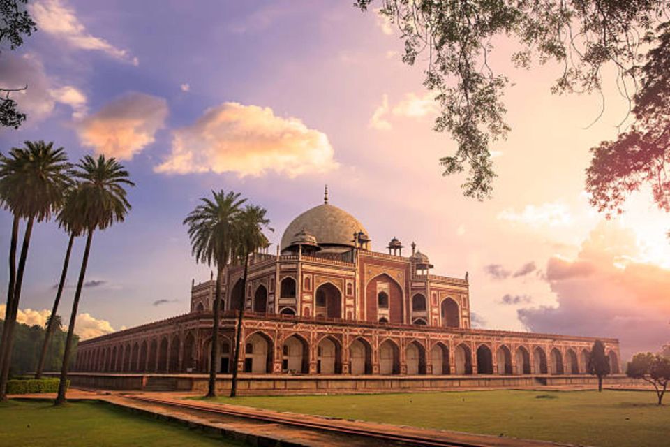 New Delhi: Old and New Delhi Private City Tour - Key Points