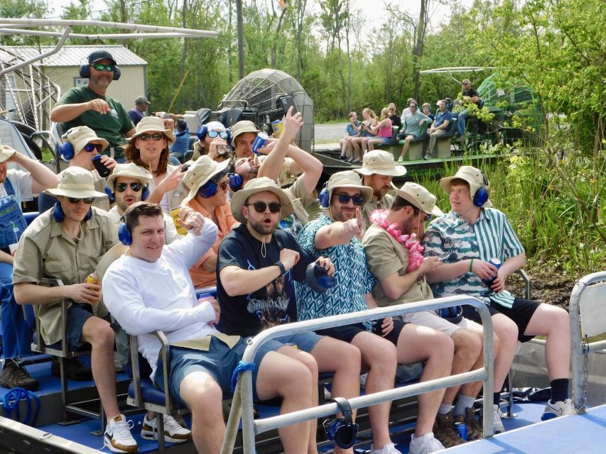 New Orleans: 16 Passenger Airboat Swamp Tour - Key Points