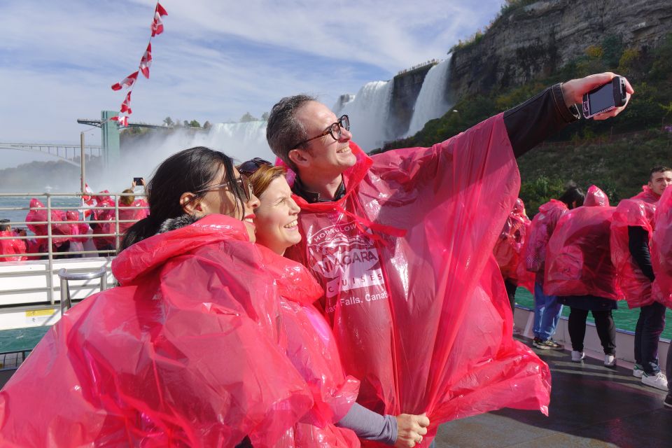 Niagara Falls, Canada: Gems of Niagara Small Group City Tour - Key Points