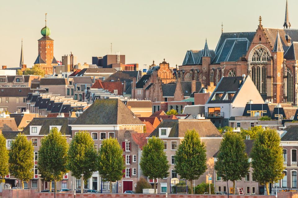 Nijmegen: Walking Tour With Audio Guide on App - Key Points