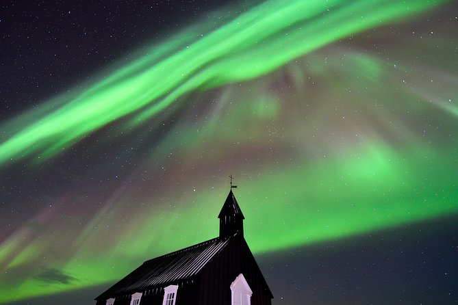 Northern Lights Private Tour From Reykjavik - Key Points
