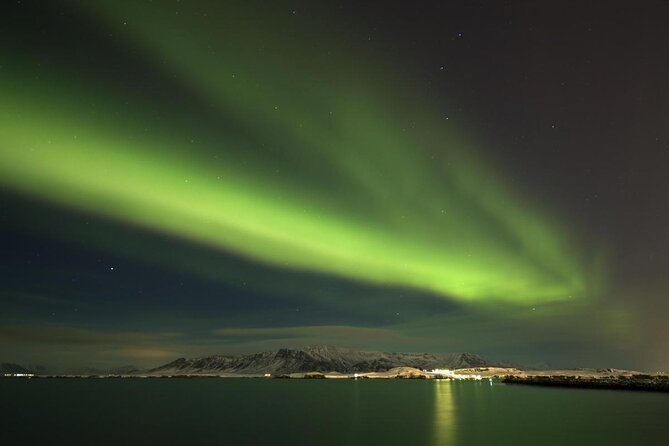 Northern Lights Small Group Photography Tour From Reykjavik - Key Points