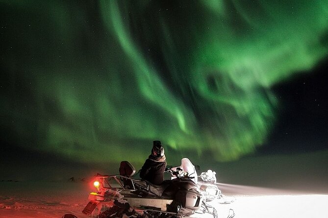 Northern Lights Snowmobile Hunt - Experience the Northern Lights Thrill