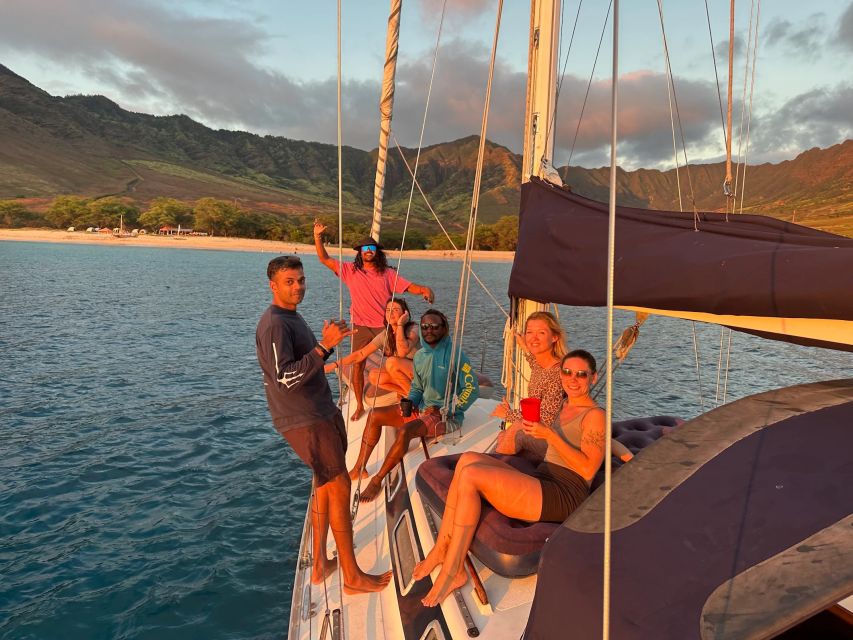 Oahu: Friday Night Fireworks Sailing in Small Groups - Key Points