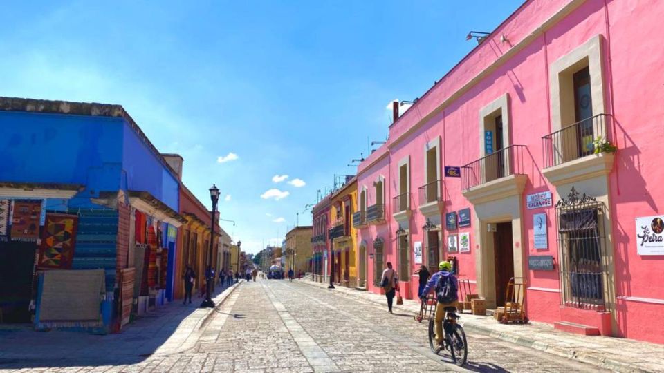 Oaxaca: Downtown & Santo Domingo Temple Walking Tour - Key Points