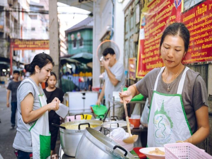 Old Bangkok Temples and Markets by Tuk Tuk - Key Points