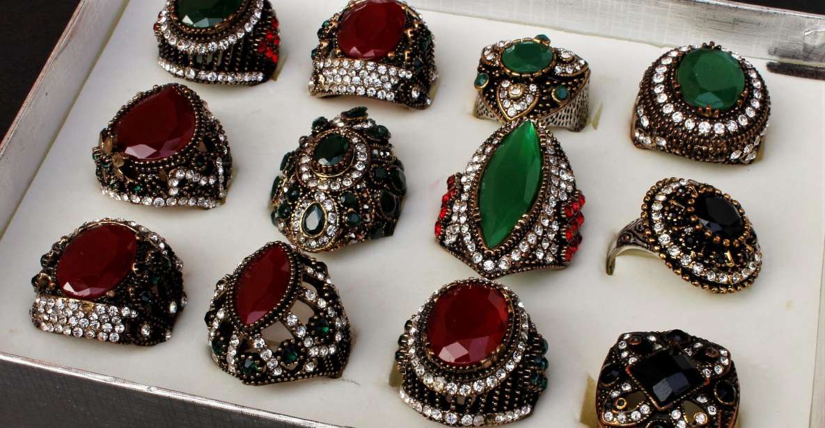 Old Delhi'S Mughal Era Jewelry Craftsmen, Pashmina & Spices - Key Points