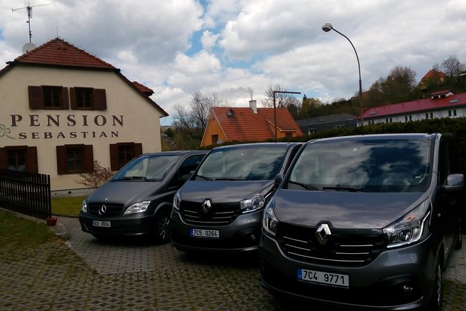 One Way Private Transfer From Passau to Prague - Key Points