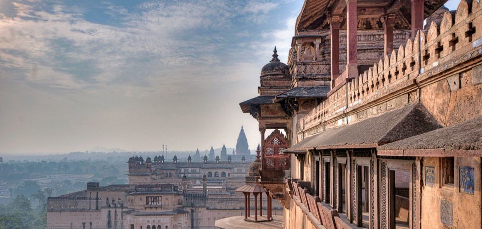 Orchha Half Day Tour With Transfer to Khajuraho - Key Points