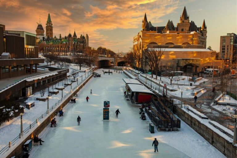 Ottawa: First Discovery Walk and Reading Walking Tour