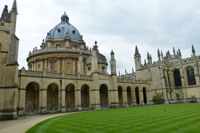 Oxford University Private Walking Tour With a Professional Guide - Key Points