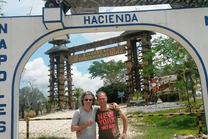 Pablo Escobar Hacienda Napoles Private Full Day Tour - Key Points