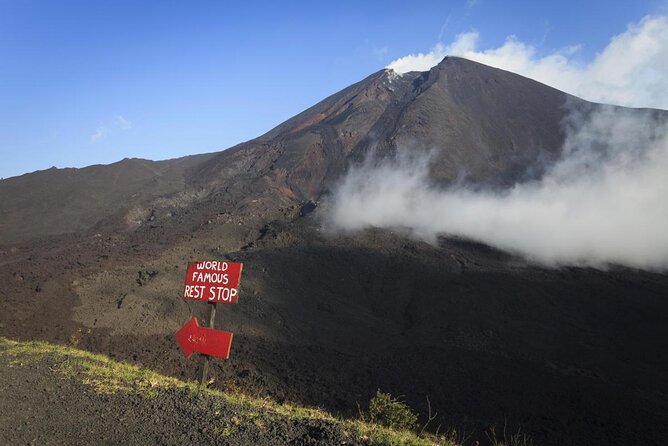 Pacaya Volcano Vistas Enjoy Pizza Cooked Under Volcanic Heat - Key Points