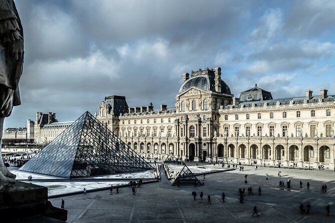 Paris 4 Hours Tour in Small Group With an Expert Driver - Tour Duration and Route