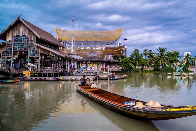 Pattaya Floating Market With Free Pattaya Landmarks Tour - Key Points