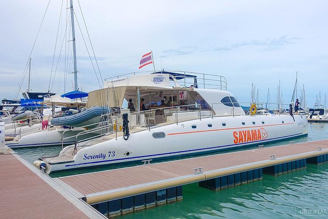 Pattaya : Full Day Yacht Catamaran Island Tour and Snorkeling With Lunch