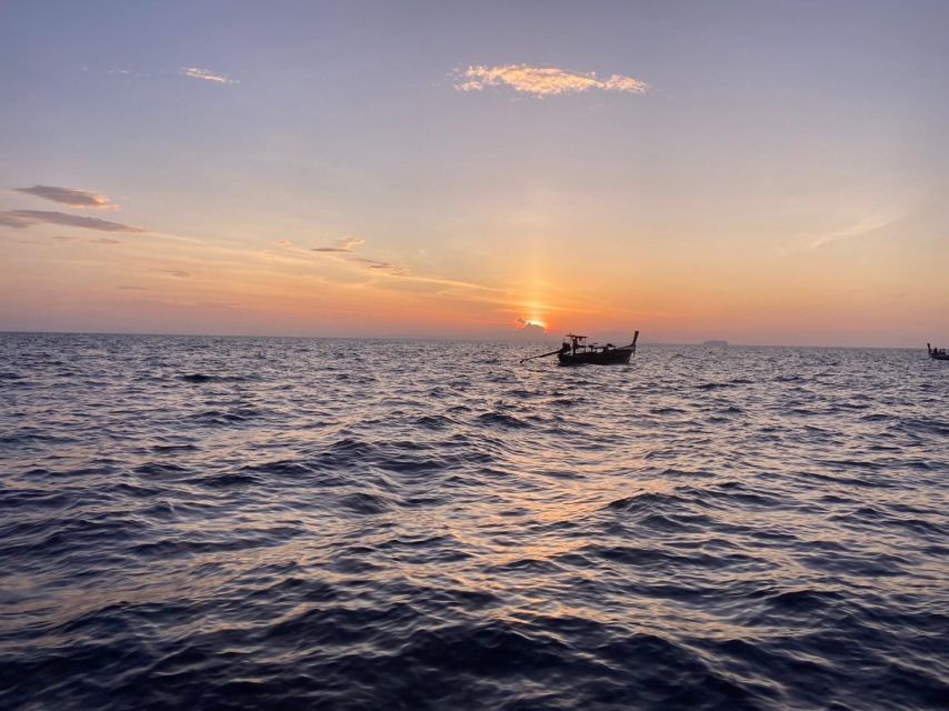 Phi Phi Island: Sunrise Early-Bird Phi Phi by Longtail Boat - Key Points