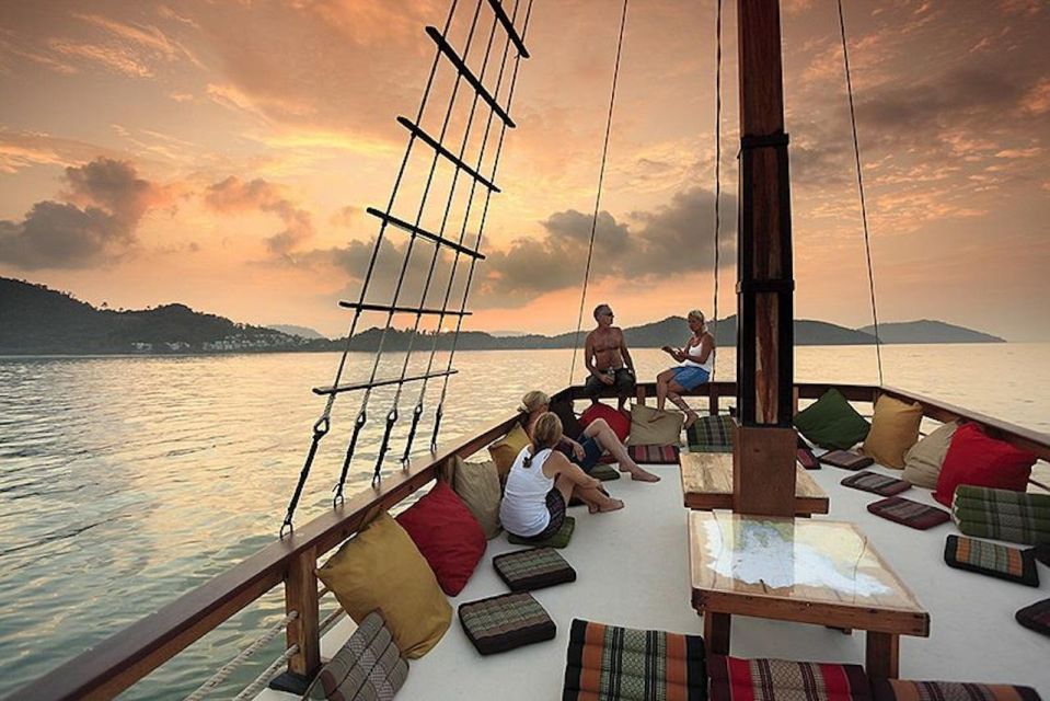 Phuket: Sunset Exclusive Evening Experience - Key Points